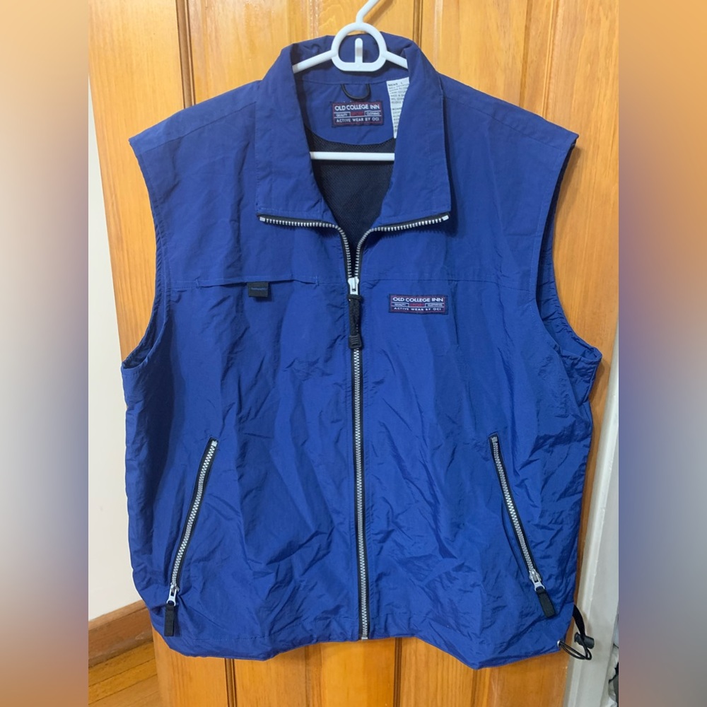 Old College Inn Sport Active Wear by OCI zipper vest with pockets